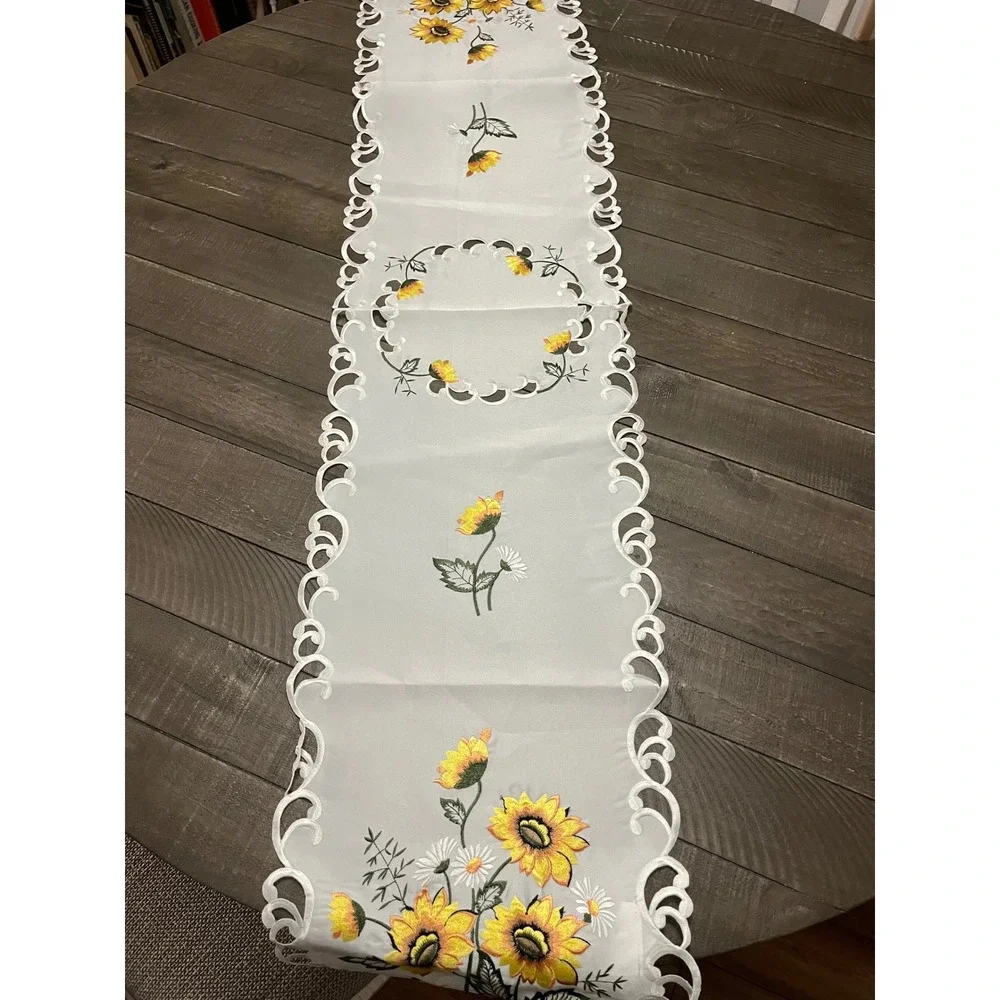 N/A white table